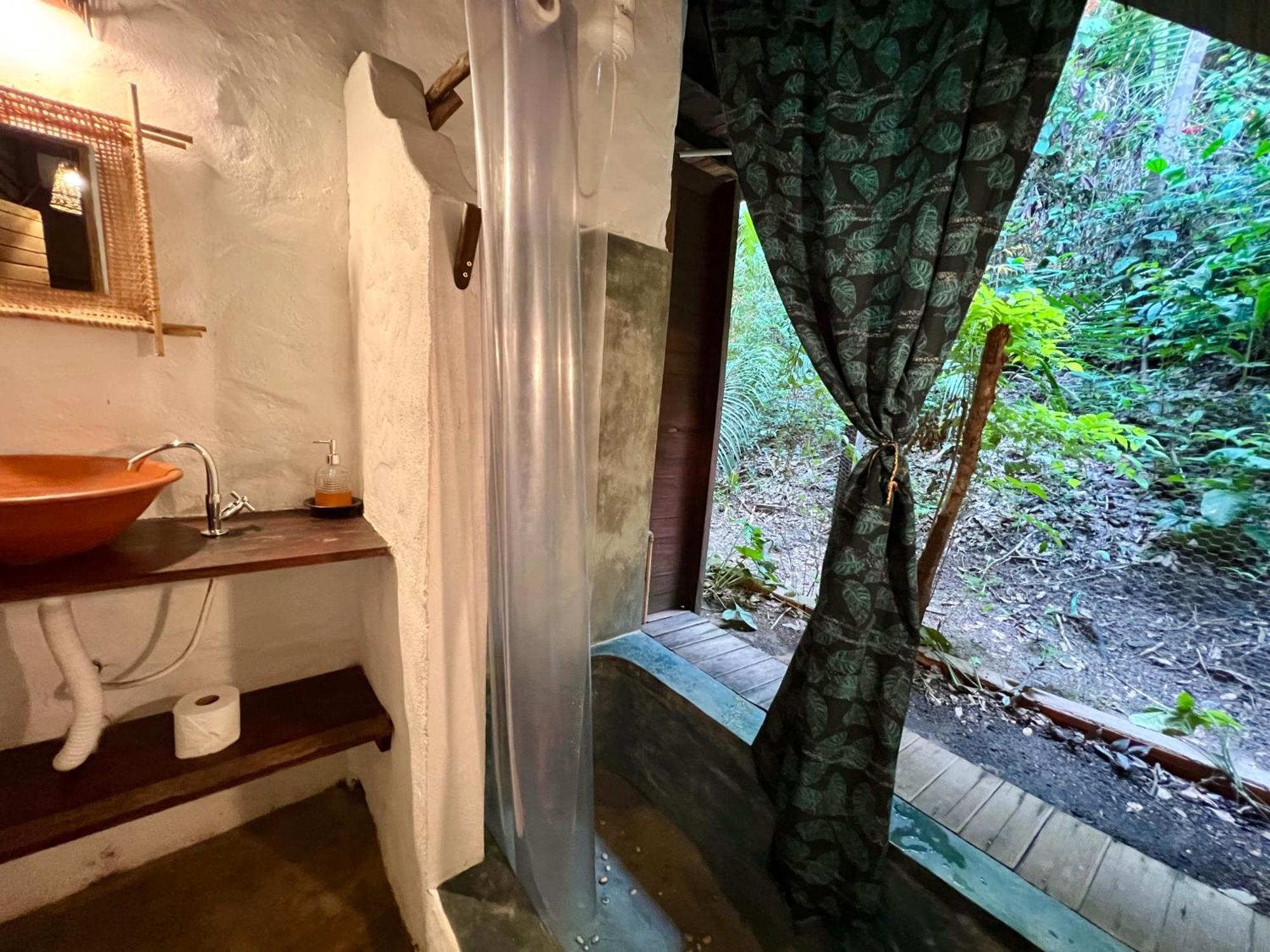 Quarto em Acomodações Particulares Amz, 3 Minutos Da Do Lago!